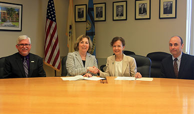Left to right: Dr. Mark McCormick, vice president for academic and student affairs, Middlesex County College; Joann La Perla-Morales, president, Middlesex County College; Dr. Anne Prisco, president, Felician University; and Dr. Dave Turi, associate dean, Felician University School of Business and Information Sciences.
